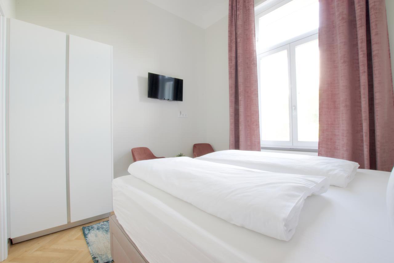 Europest Luxury Suites Budapest Exterior foto