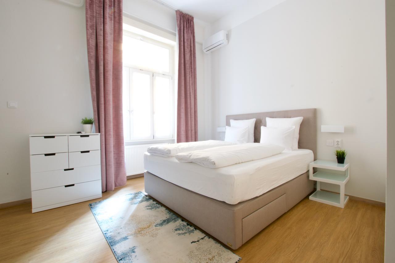 Europest Luxury Suites Budapest Exterior foto