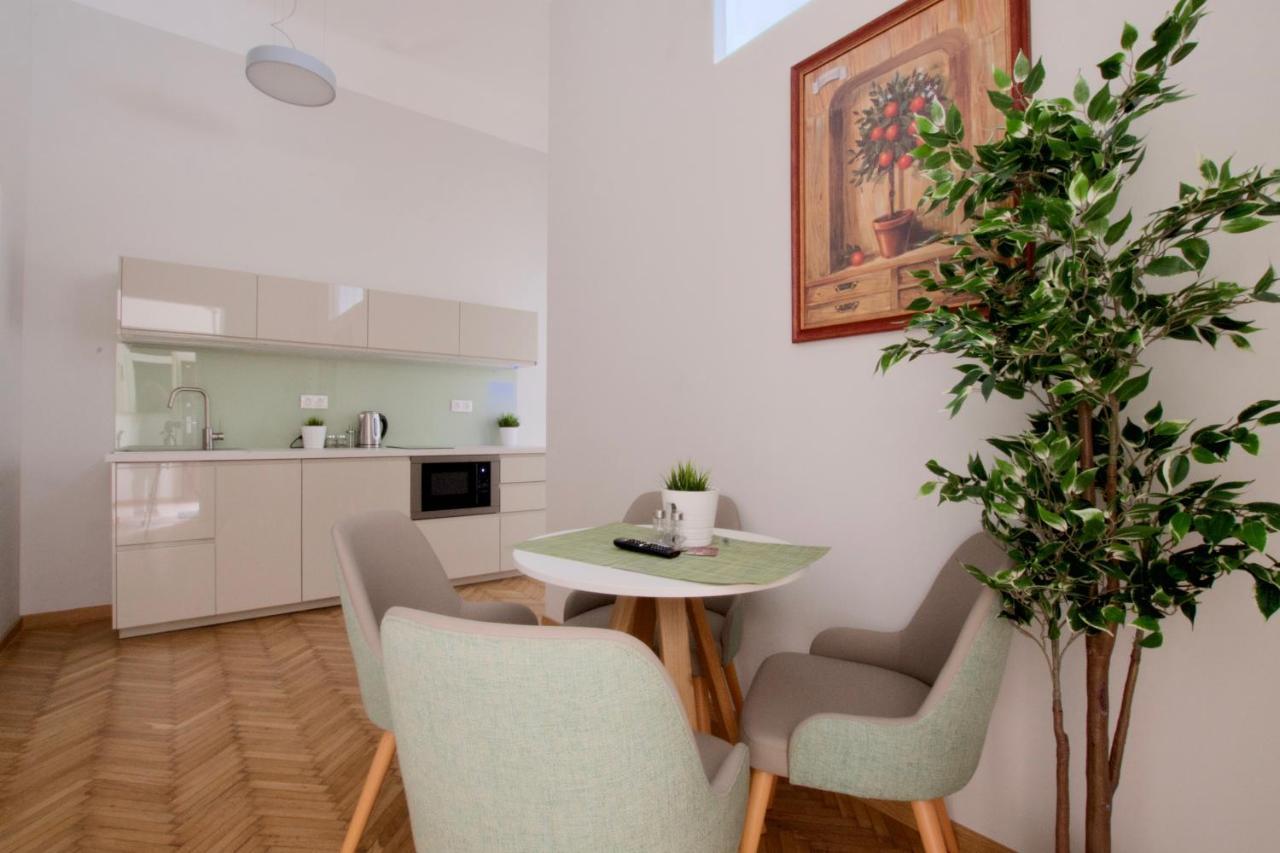 Europest Luxury Suites Budapest Exterior foto